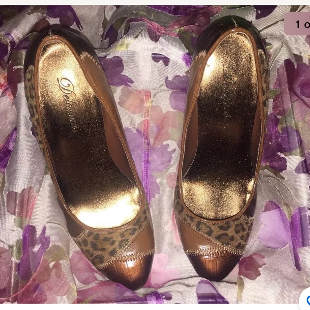 Delicious Oval Toe Pump Stilleto sz8 M leather